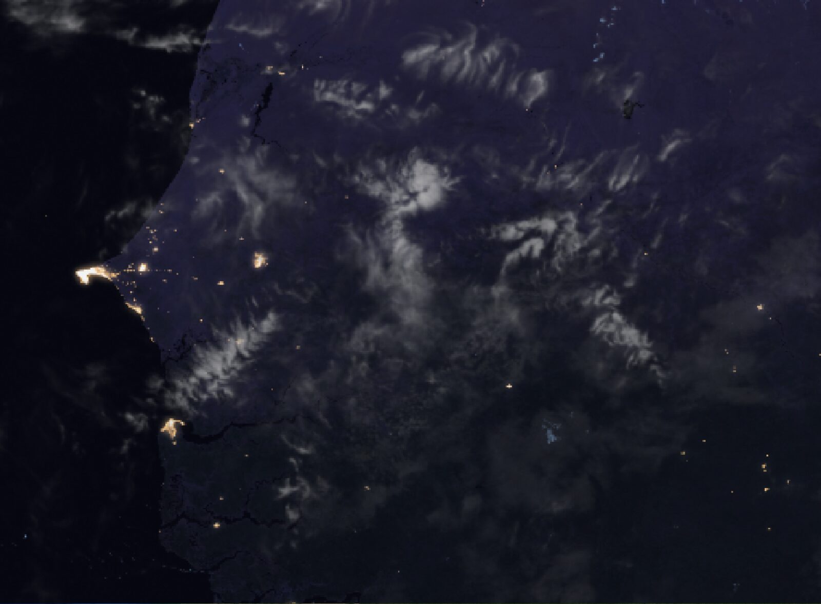 Le ciel au-dessus du Sénégal vu par le satellite Meteosat, Lun 19 à 5 h 30