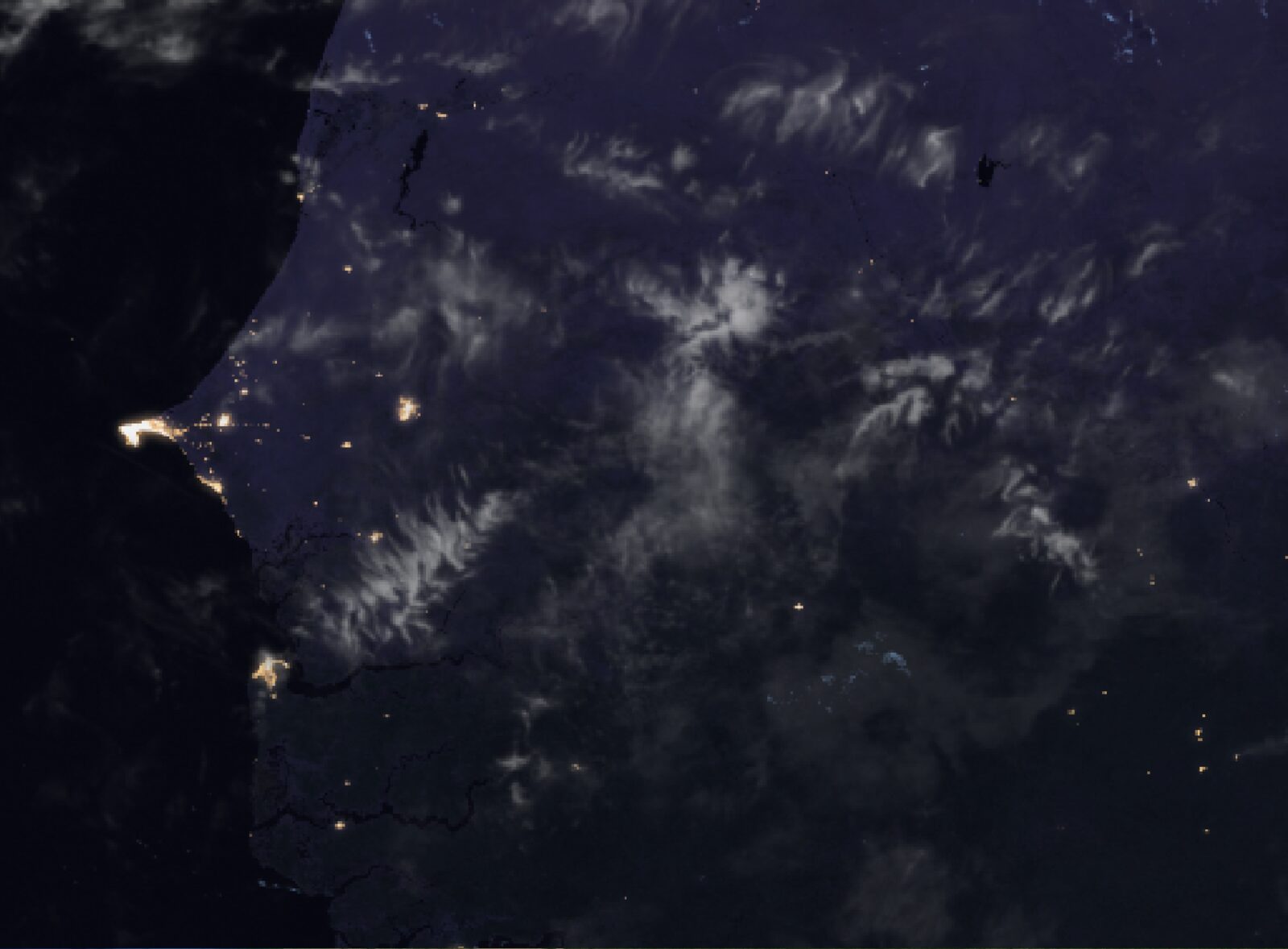 Le ciel au-dessus du Sénégal vu par le satellite Meteosat, Lun 19 à 6 h